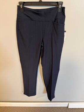 Tail White Label Navy Cropped Pants | Size 2 | UPF 50 | Golf/Athleisure | NWT